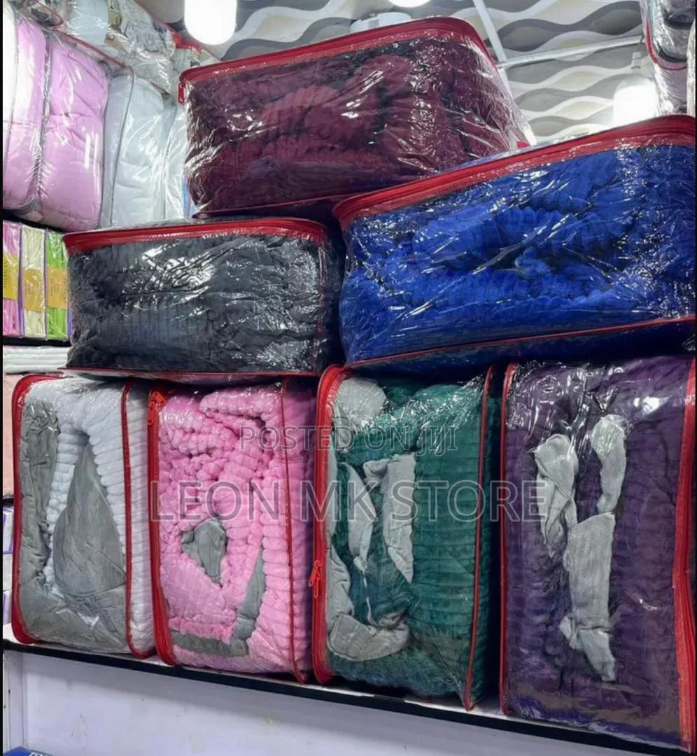 Stacked Coral Blankets Duvets