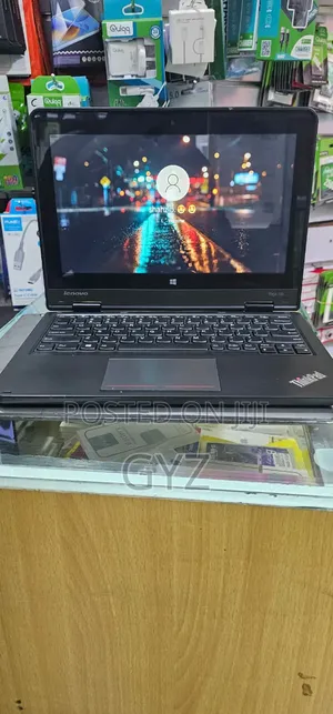 Laptop Lenovo Yoga 11e 4GB Intel Celeron HDD 500GB