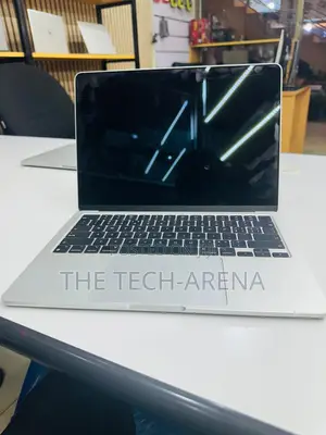 New Laptop Apple MacBook Air 2022 M2 8GB Apple M2 SSD 256GB