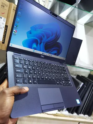 Laptop Dell Latitude 5300 8GB Intel Core i5 SSD 512GB