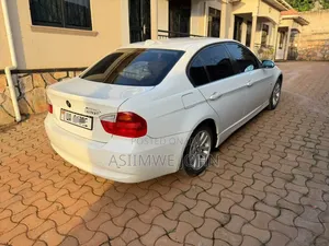 BMW 320i 2006 White
