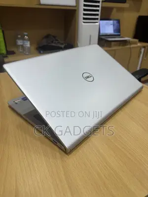 New Laptop Dell Inspiron 15 3521 16GB Intel Core i5 SSD 256GB