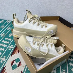The North Face Glenclyffe Low Sneakers in a Beige