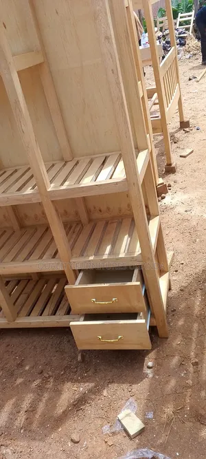 4ft Mordern Pallet Wardrobe