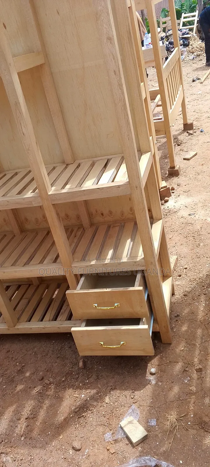4ft Mordern Pallet Wardrobe