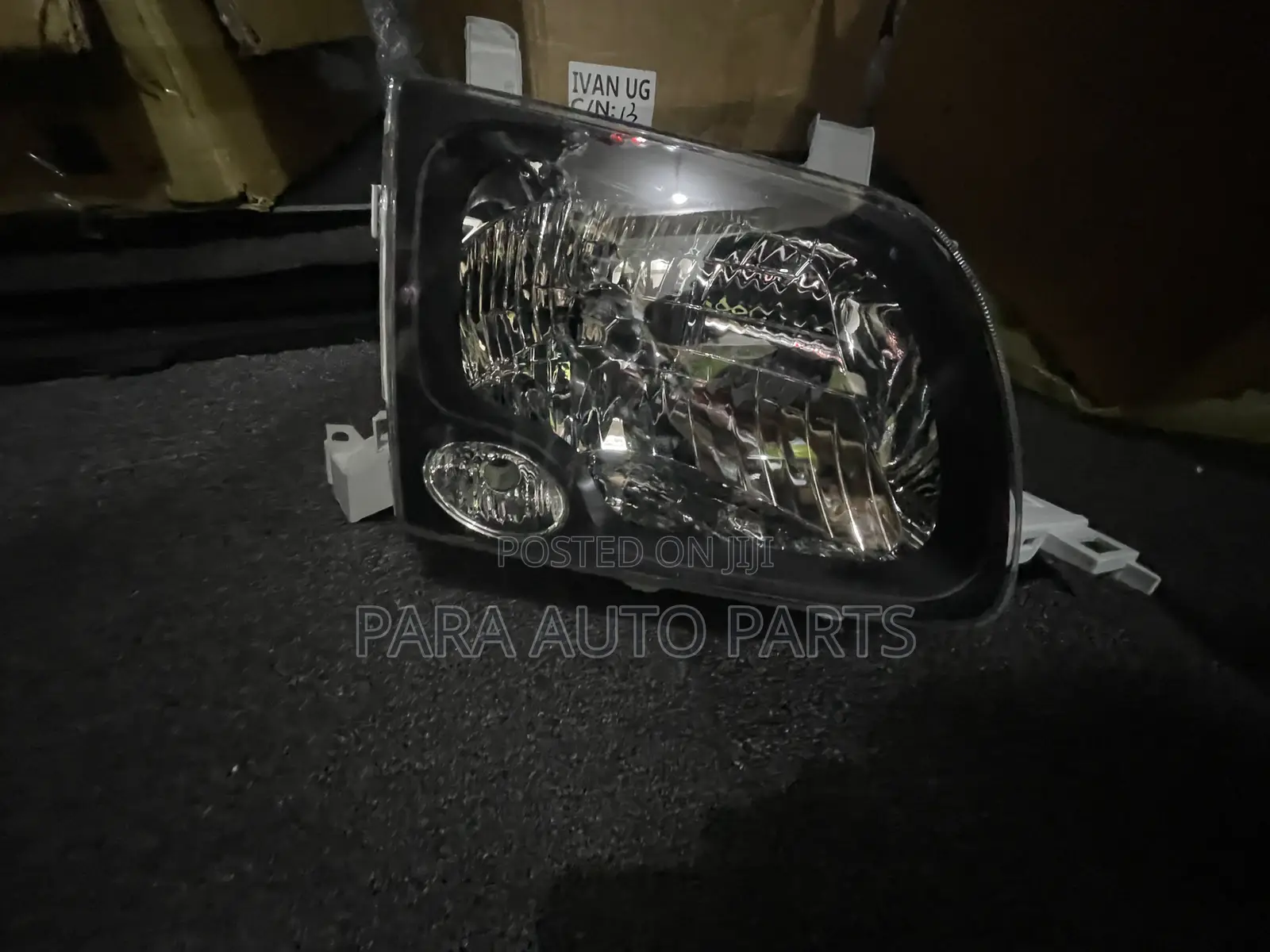 Noah Super Headlight