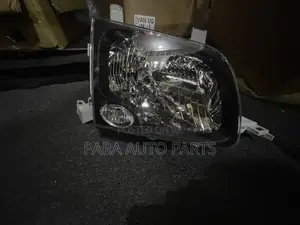 Noah Super Headlight