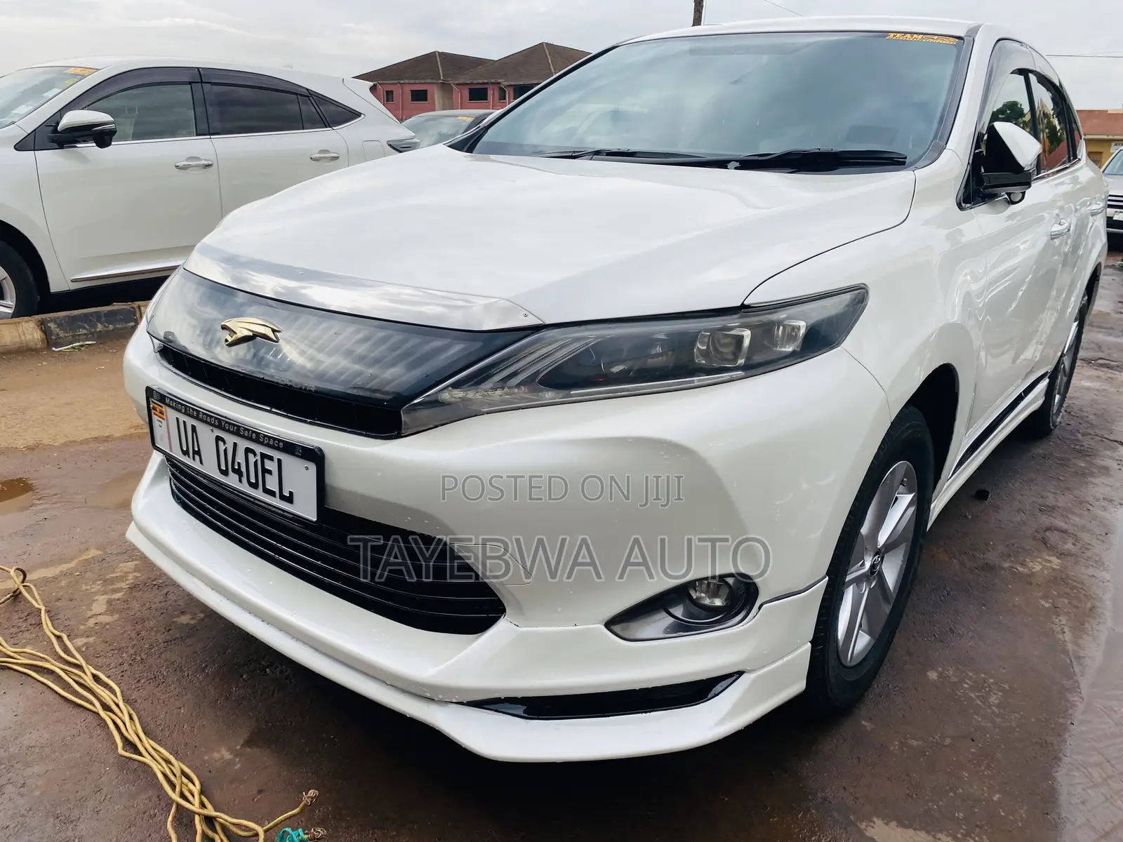Toyota Harrier 2.0 2015 White