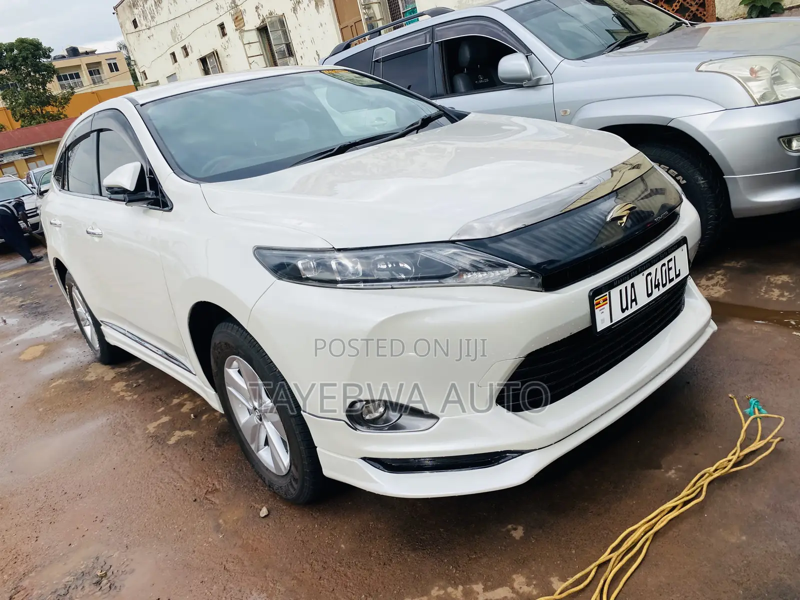 Toyota Harrier 2.0 2015 White