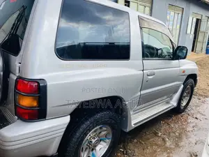 Mitsubishi Pajero Junior 1997 Silver