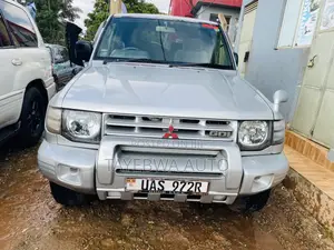 Mitsubishi Pajero Junior 1997 Silver