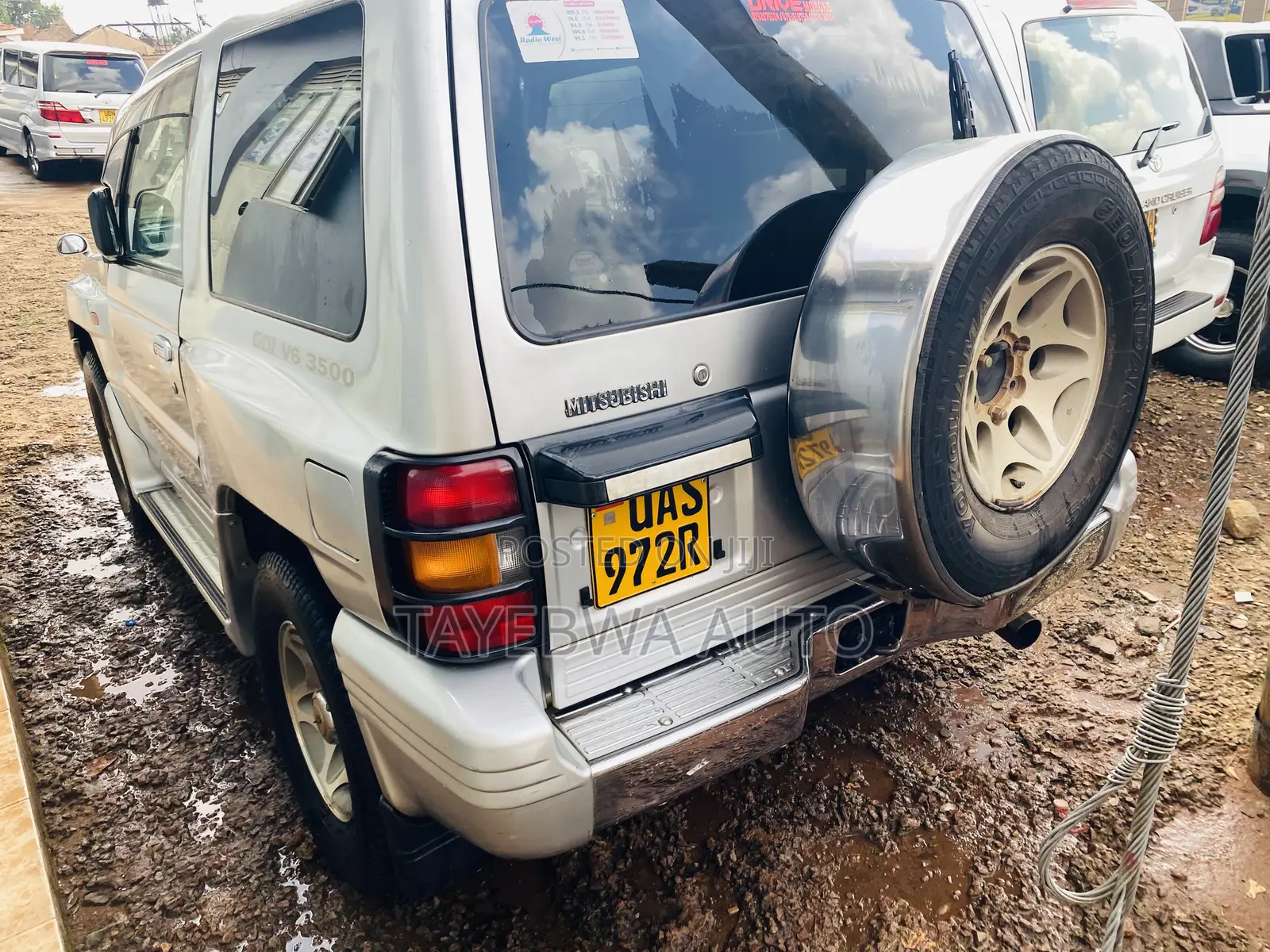 Mitsubishi Pajero Junior 1997 Silver