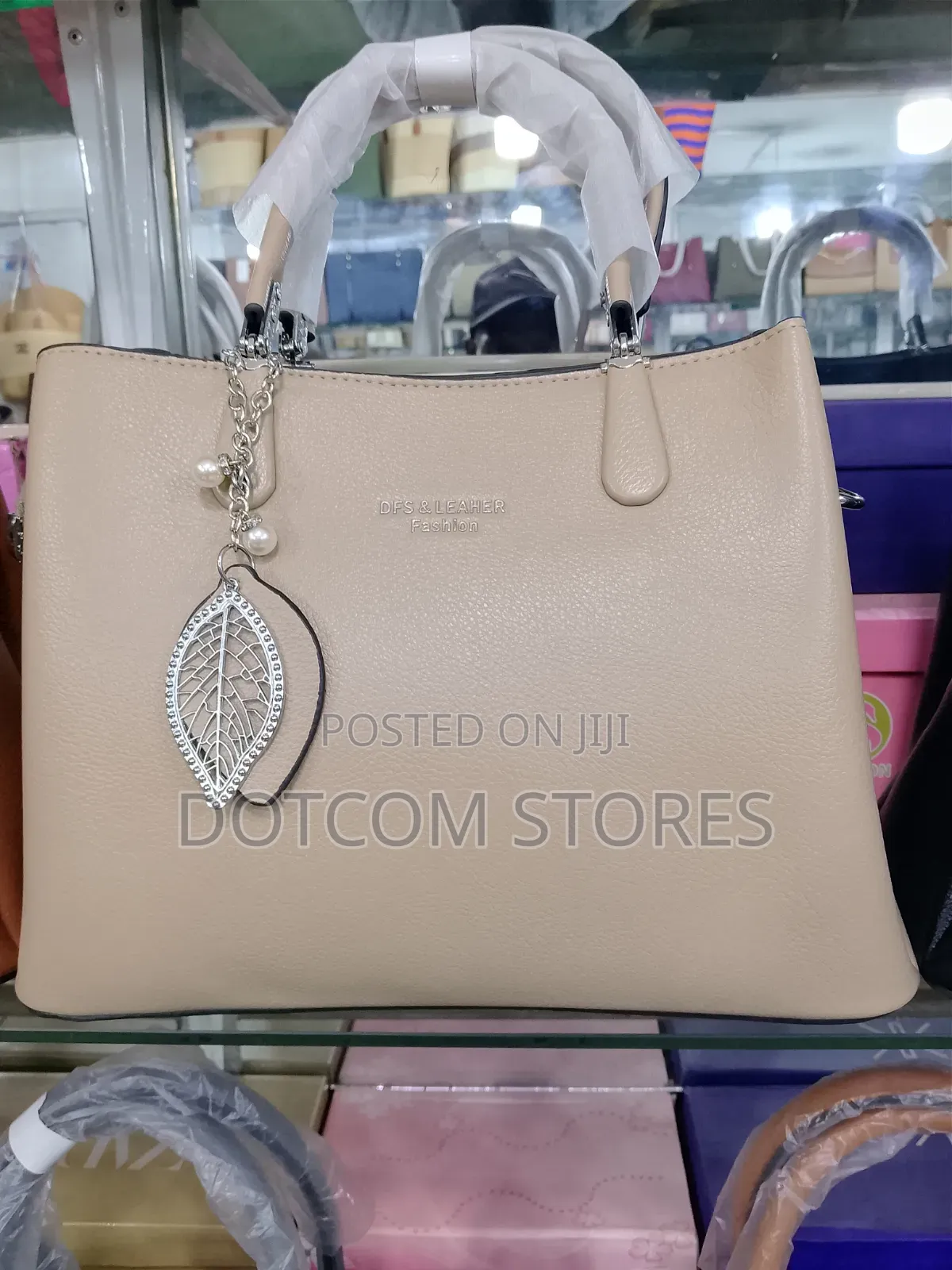 DFS Leaher Ladies Bag Soft Plain