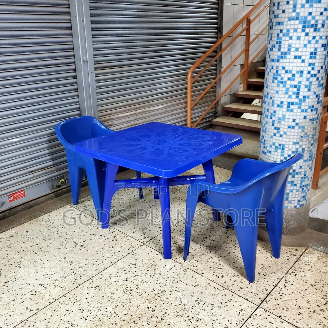 Bonic Dining Plastic Table and Chairs Plastic Table and Chairs