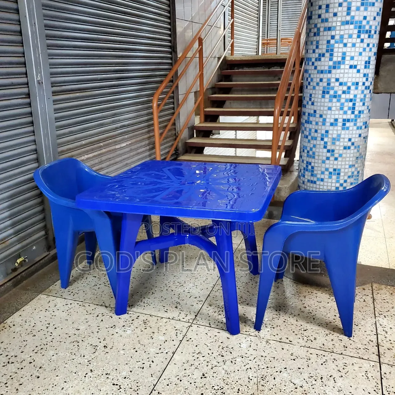 Bonic Dining Plastic Table and Chairs Plastic Table and Chairs