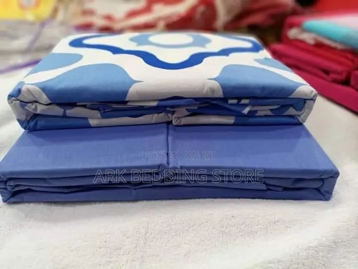 Bold Blend Bedsheet Set