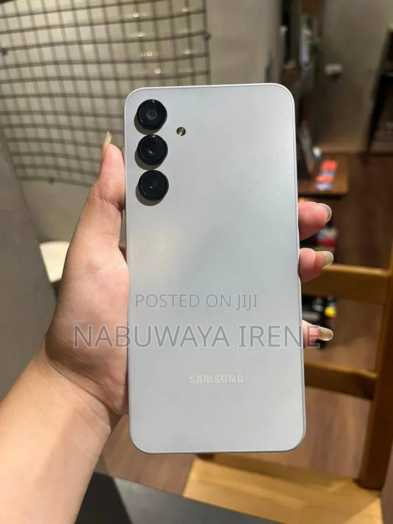 New Samsung Galaxy A16 256 GB Silver