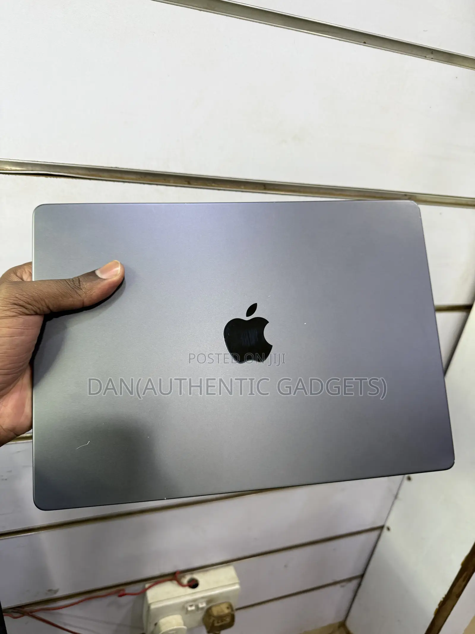 Laptop Apple MacBook Pro 2024 M4 Pro 24GB Apple M4 Pro SSD 512GB