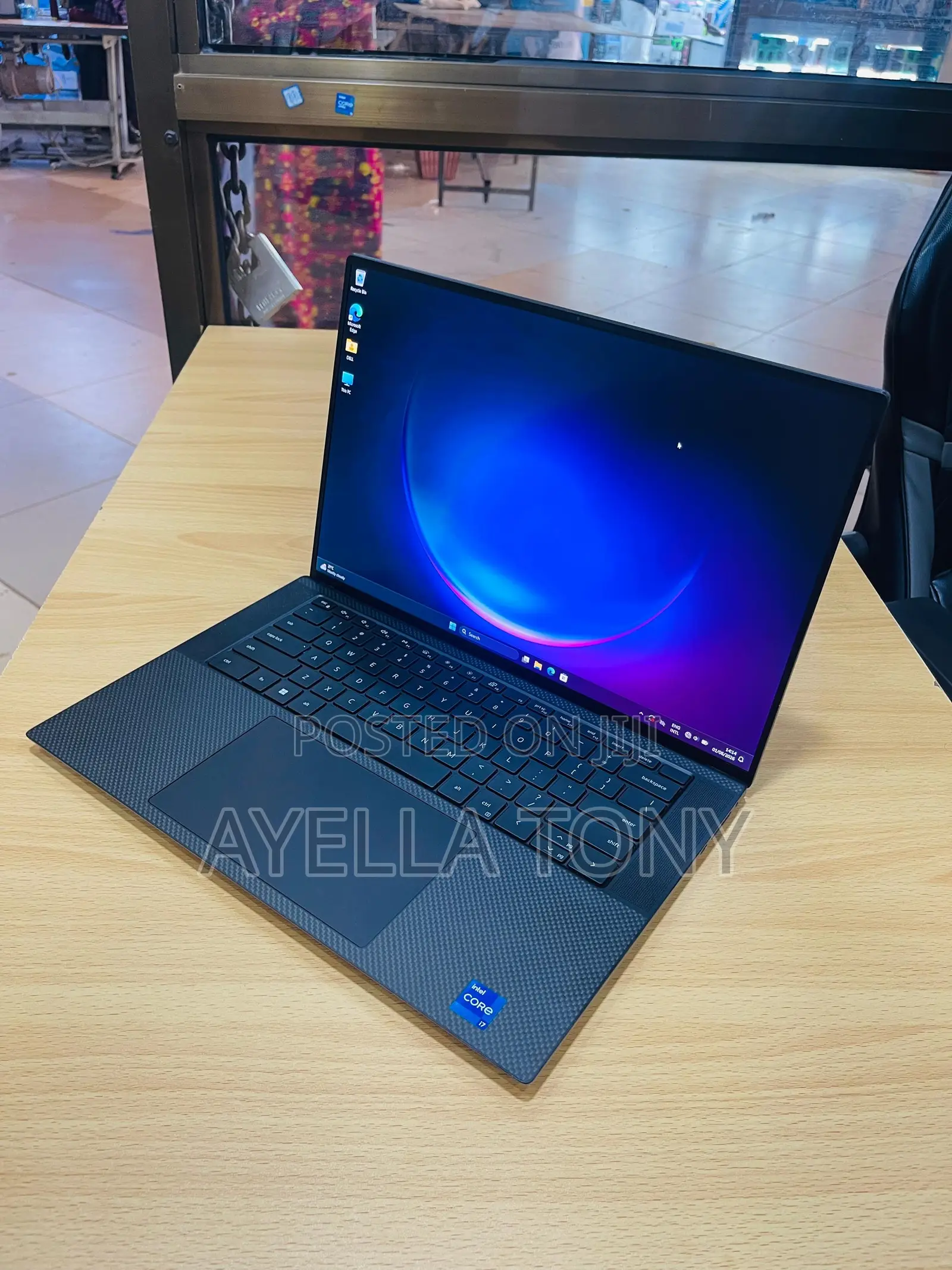 New Laptop Dell Precision 5570 16GB Intel Core i7 SSD 512GB
