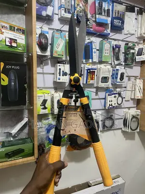 Garden Scissor Extendable Yellow Black