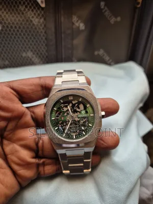 Hoursly Green on Silver Classy Watch
