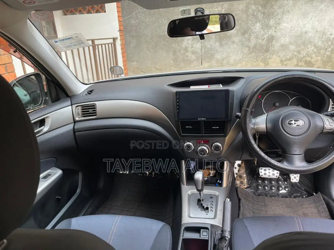Subaru Forester 2010 Silver