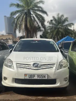 Toyota Auris 2010 White
