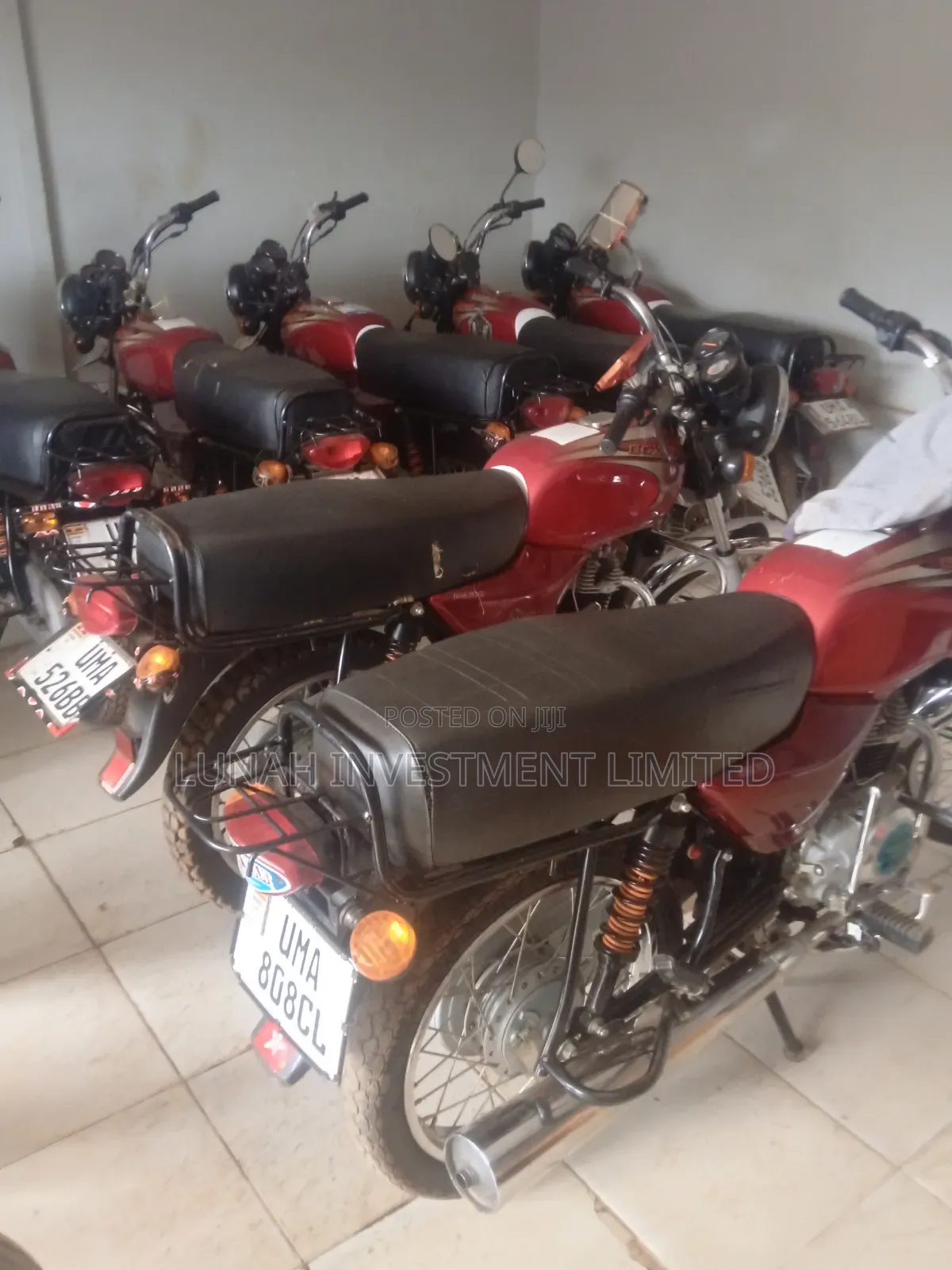 Bajaj Boxer 100 2026 Red