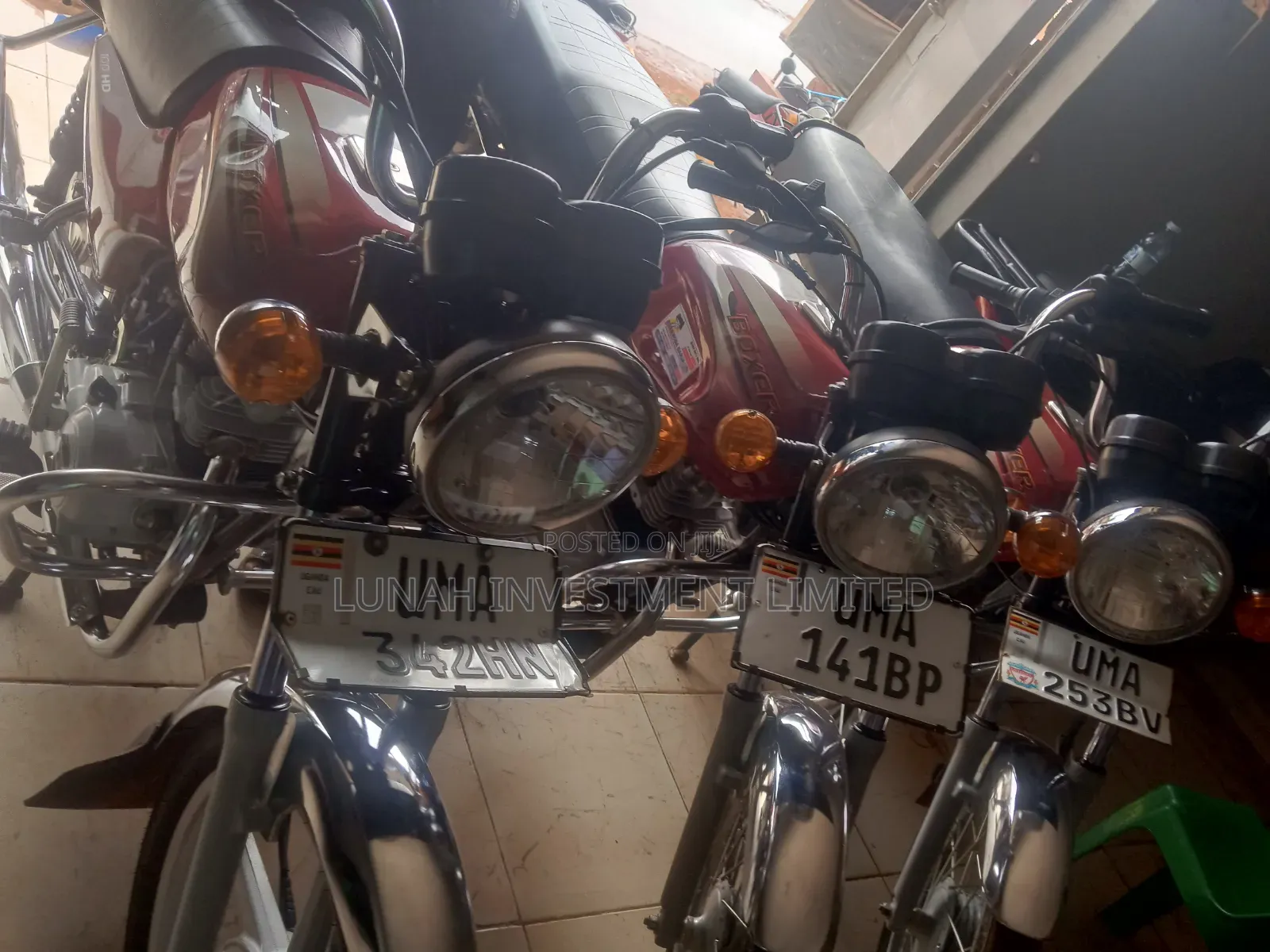 Bajaj Boxer 100 2026 Red