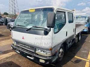 Canter Mitsubishi Double Cabin 2000 White