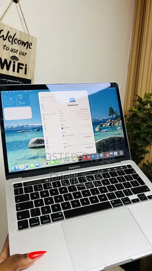 Laptop Apple MacBook Pro 2020 16GB Intel Core i5 SSD 512GB