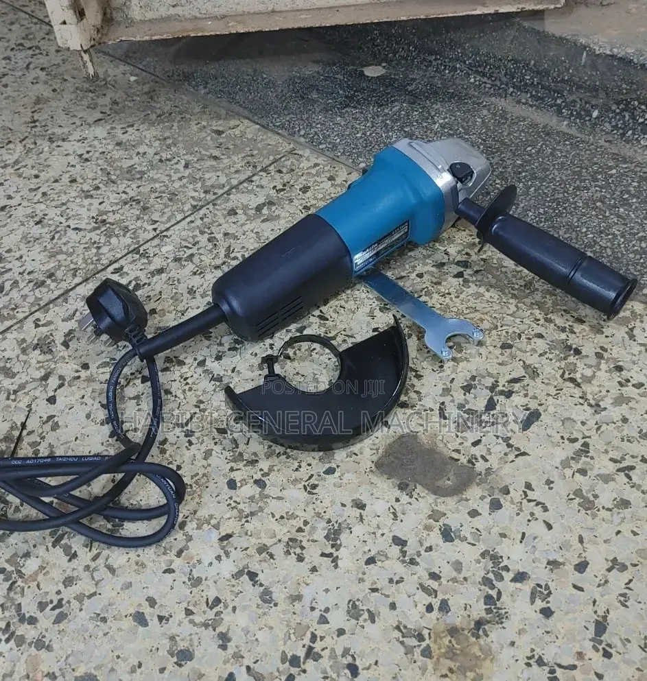 Makita 840w Baby Grinder