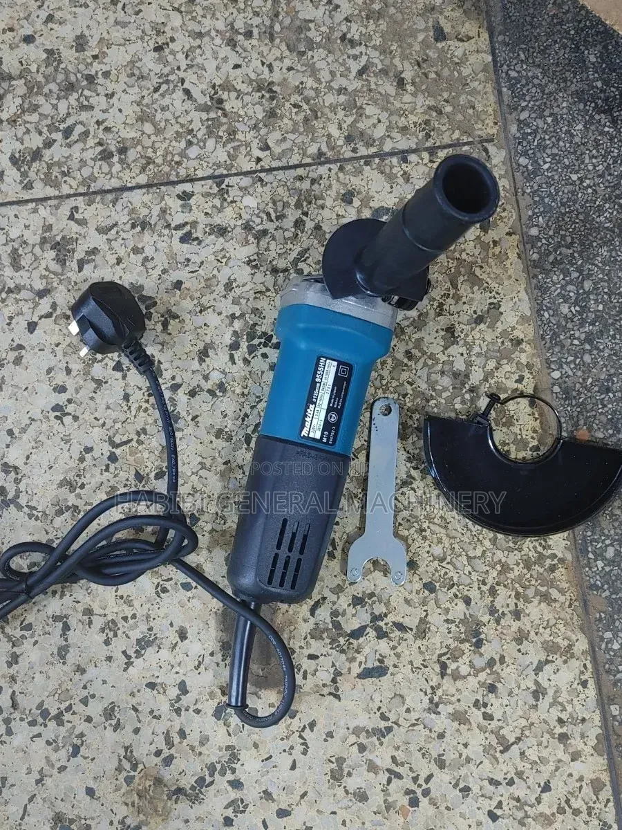 Makita 840w Baby Grinder