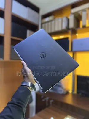 Laptop Dell Latitude 14 E7470 4GB Intel Core i5 SSD 128GB