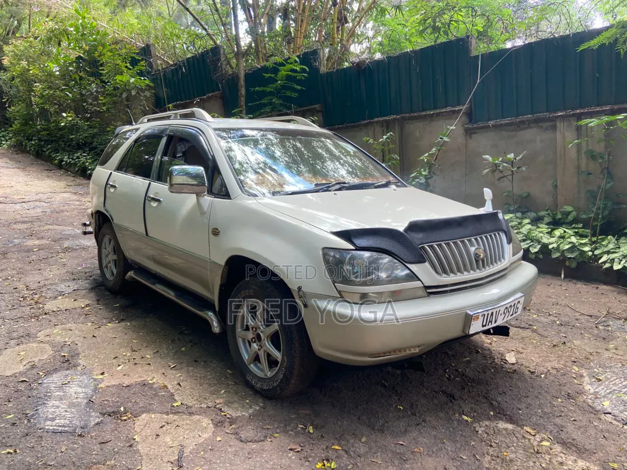 Toyota Harrier 2.2 16V 2002 White