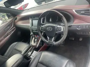 Toyota Harrier 2.0 2017 White
