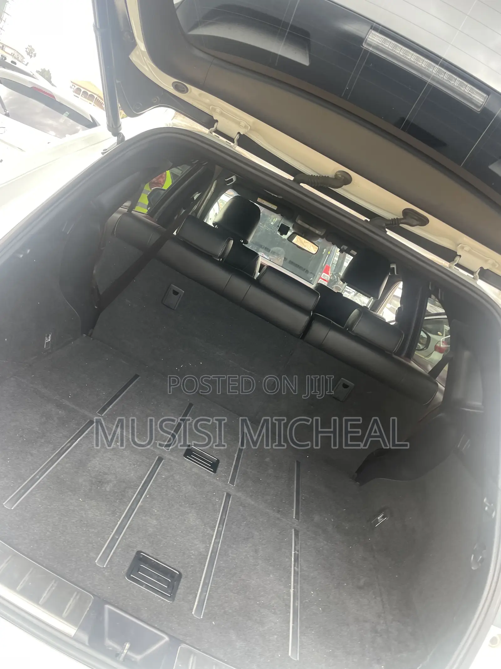 Toyota Harrier 2.0 2017 White