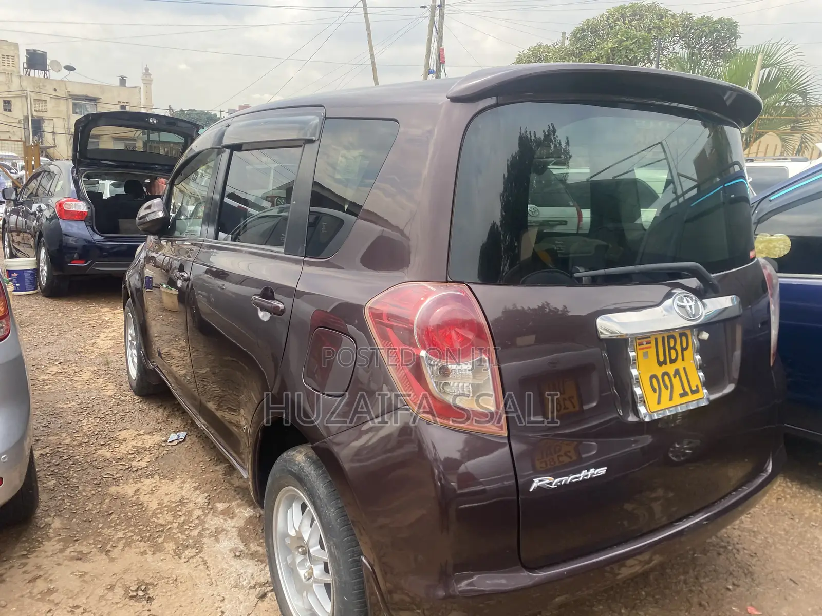 Toyota Ractis 2012 Purple