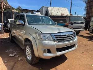 Toyota Hilux Painting Body Repair
