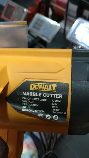 Dewalt Industrial Marble Tile Cutter 125mm 1250w