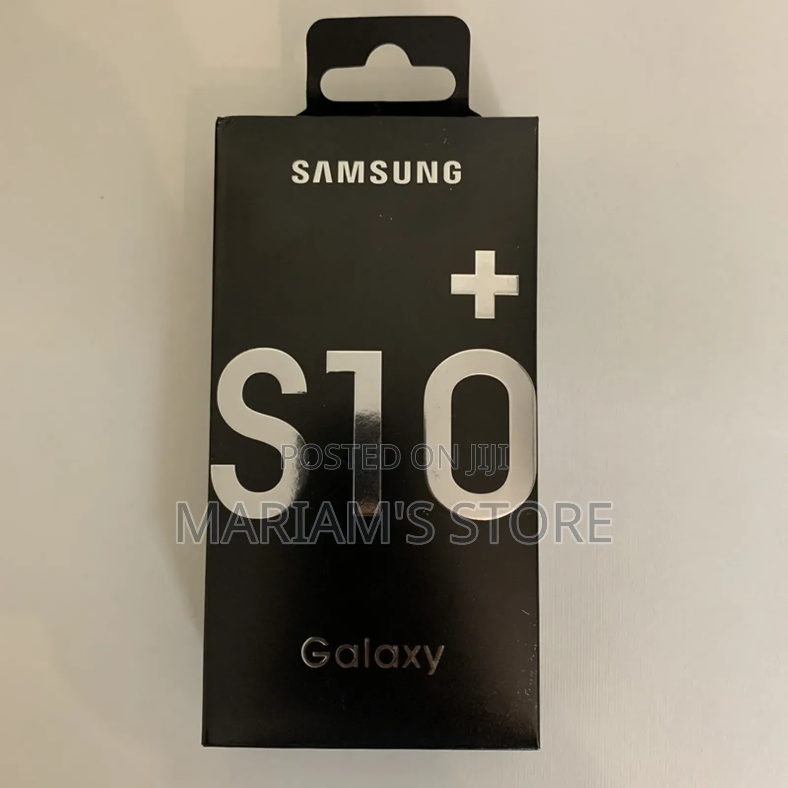 Retail Box for a Samsung Galaxy S10+.
