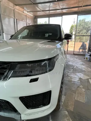Professional White Car Repainting