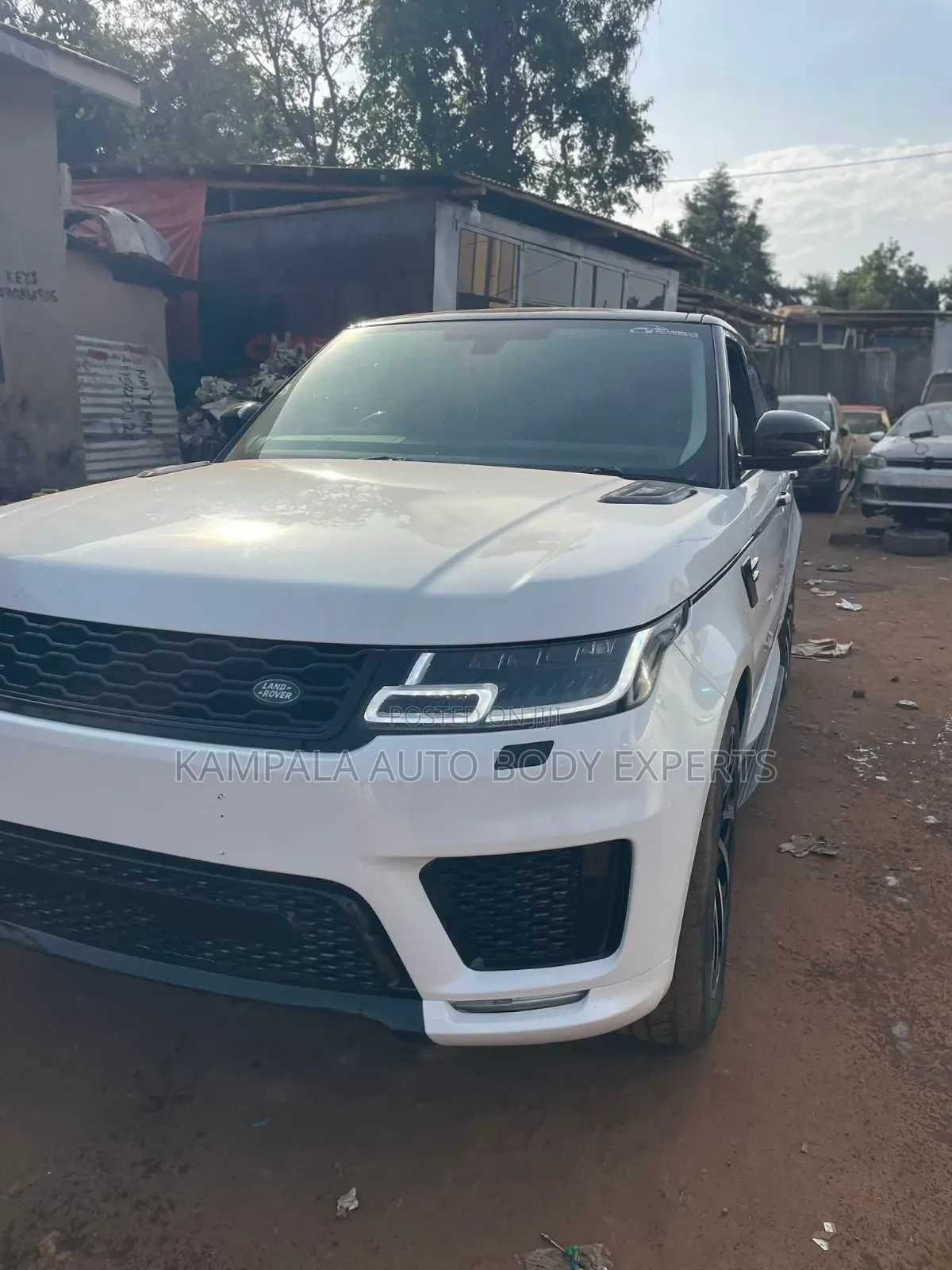 Professional White Car Repainting