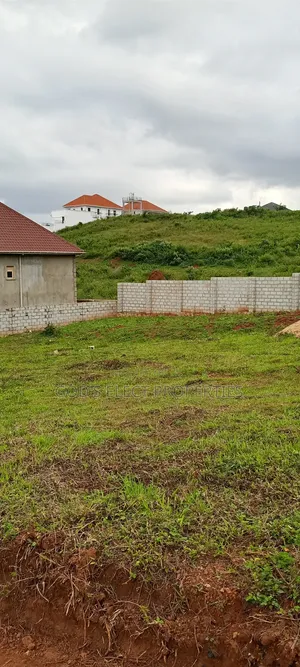 100 by 100 Feet Plot for Sale in Seguku Katale 220m