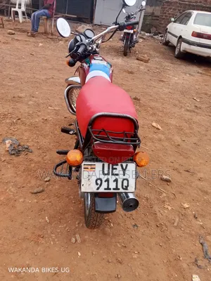 Bajaj Boxer 100 2022 Red