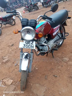 Bajaj Boxer 100 2022 Red