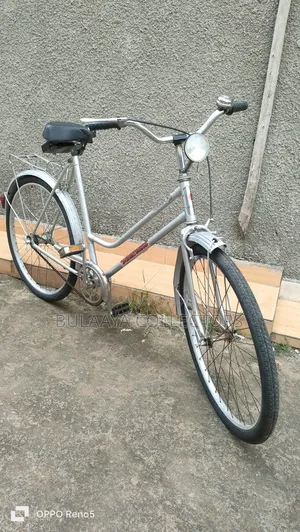 Germany Used Vintage Silver Diamant Damenfahrrad City Bike, 26 Inches.