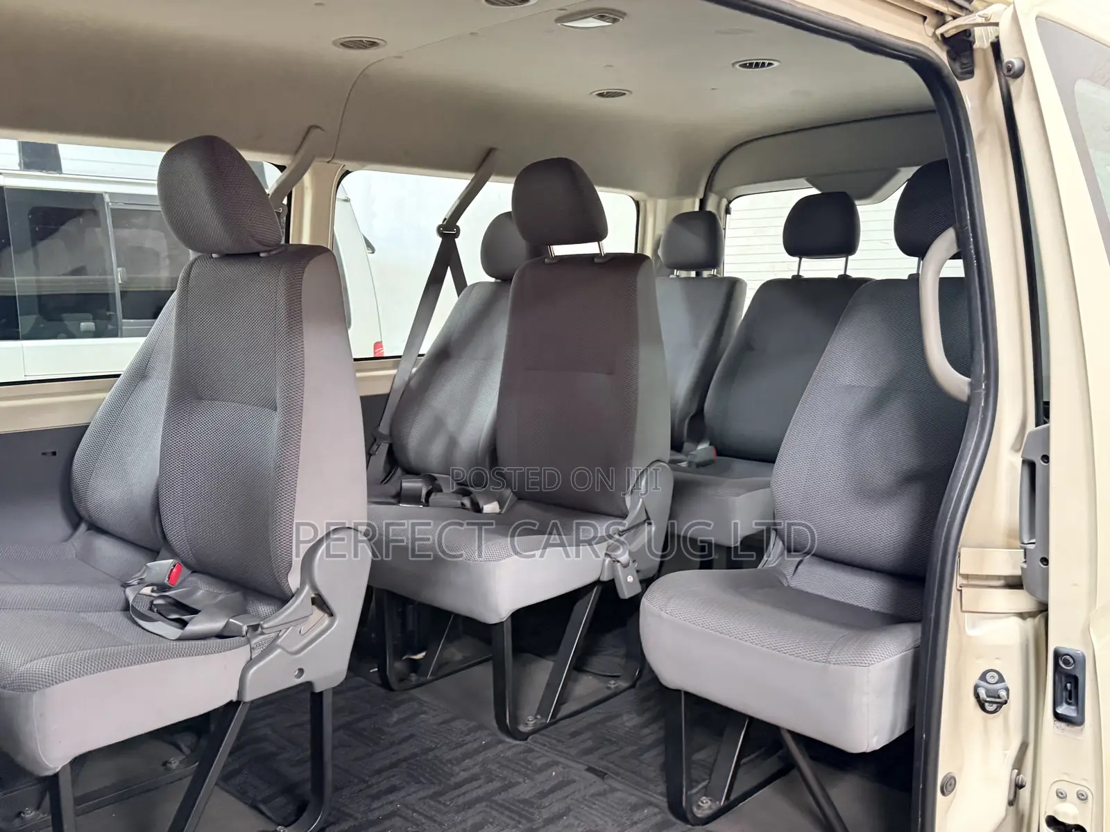 Toyota HiAce 2011 Beige