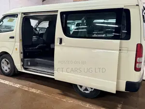 Toyota HiAce 2011 Beige