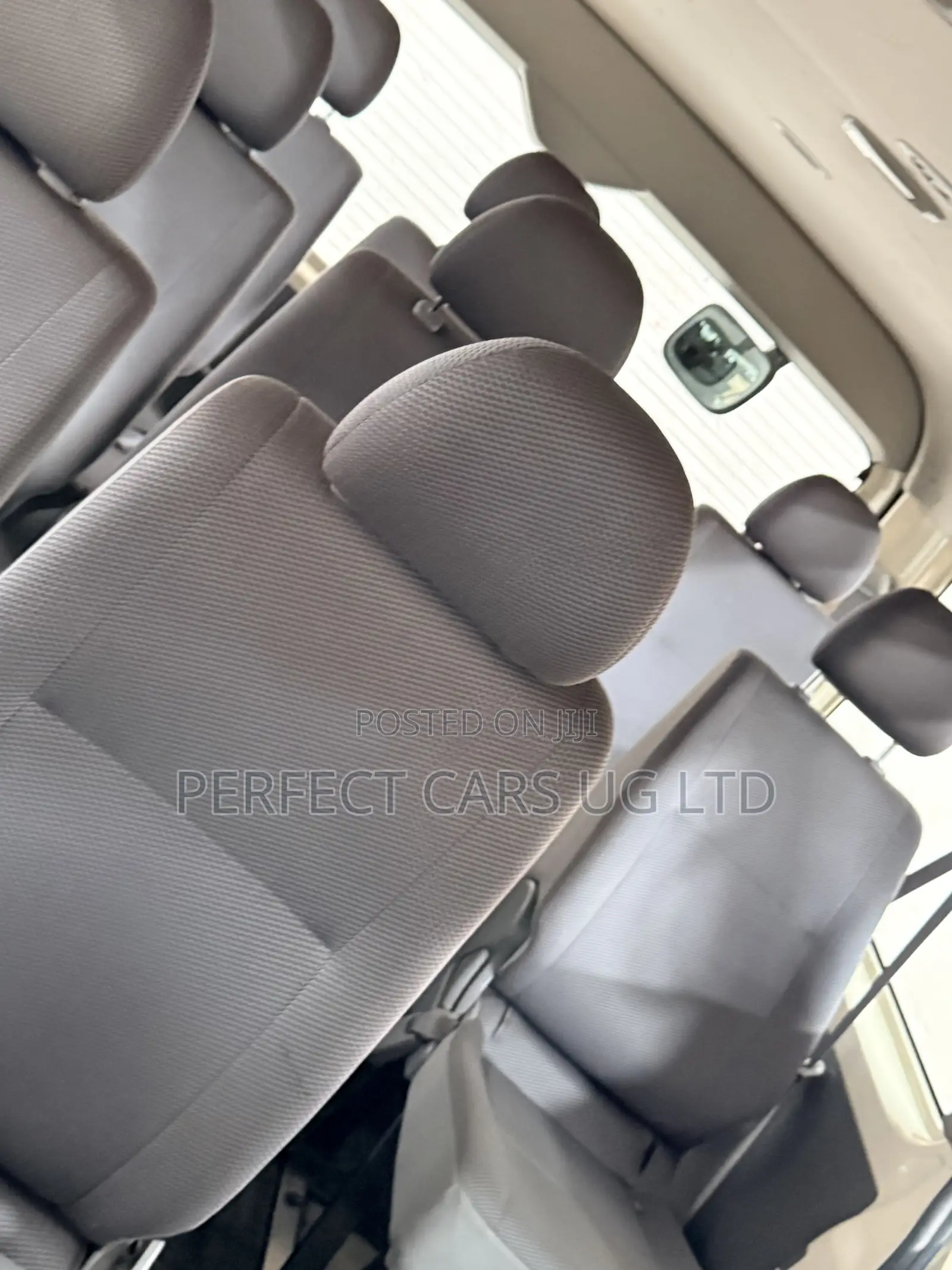 Toyota HiAce 2011 Beige